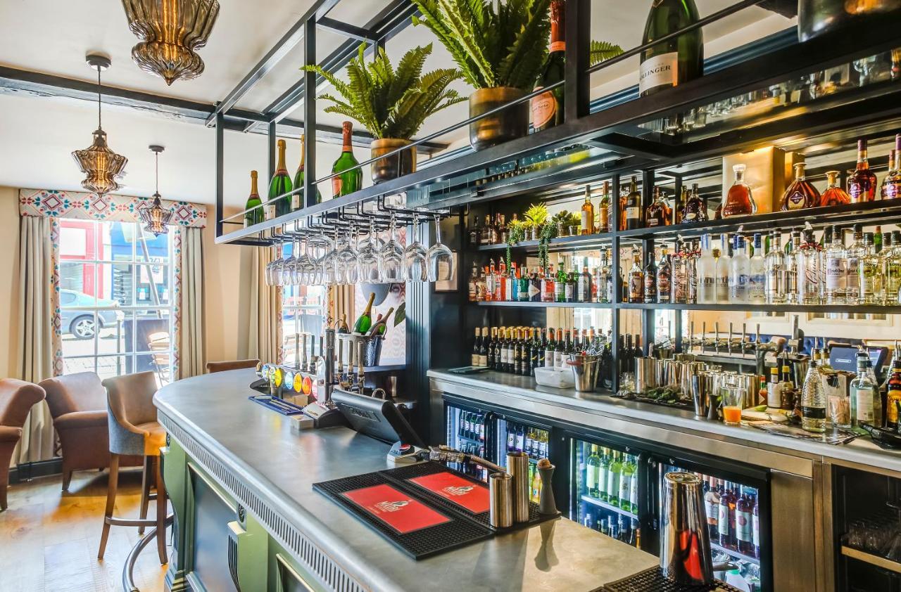 The George Hotel Колчестър Екстериор снимка