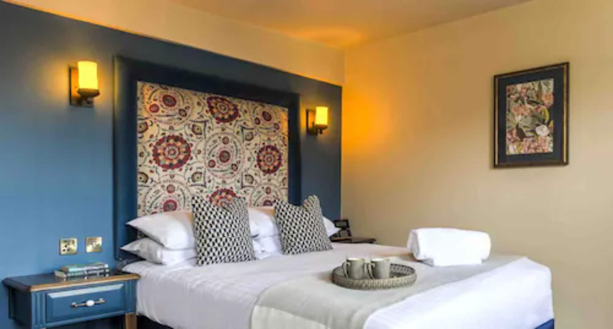 The George Hotel Колчестър Екстериор снимка