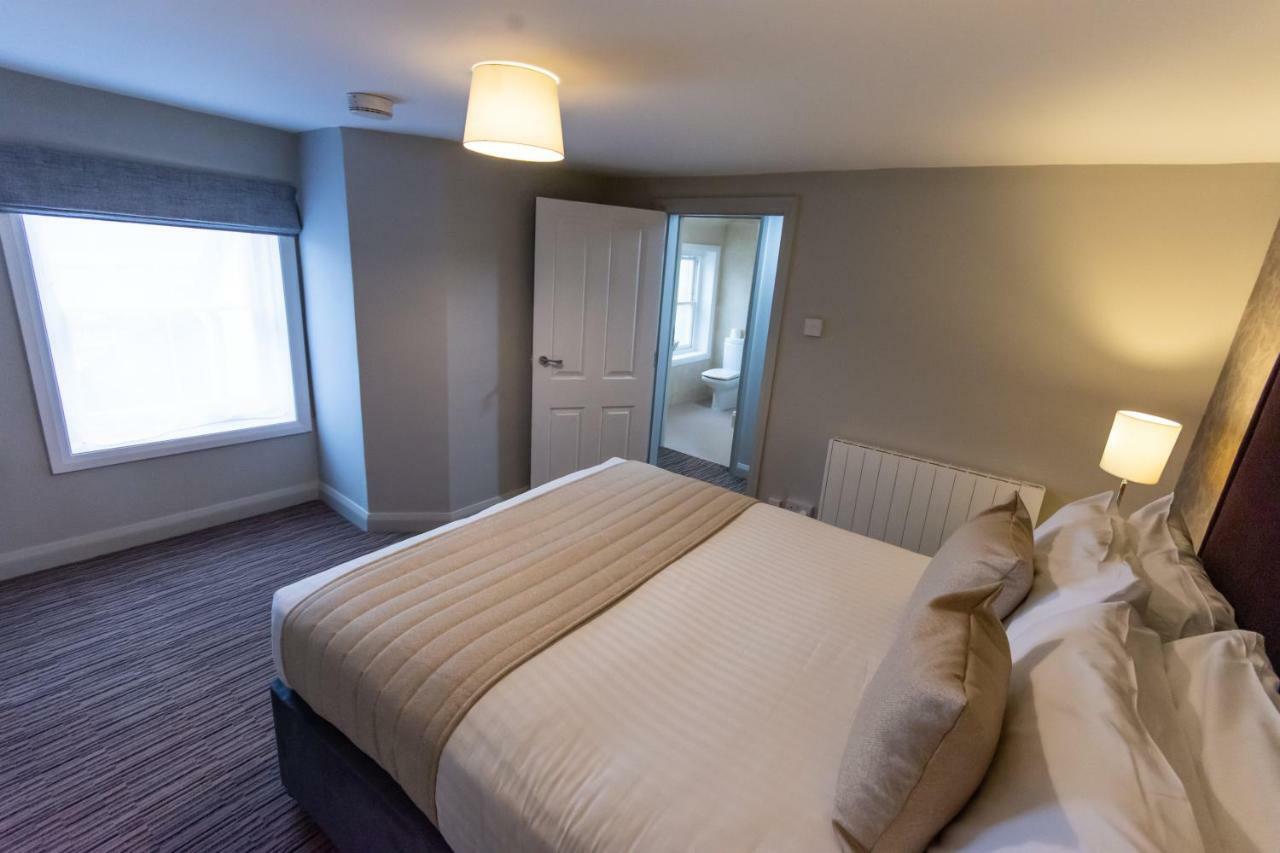 The George Hotel Колчестър Екстериор снимка