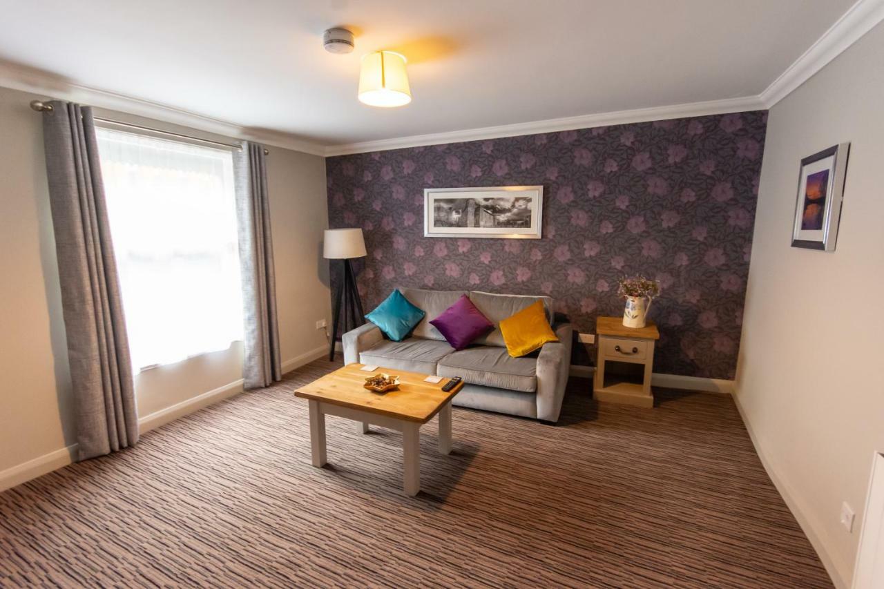 The George Hotel Колчестър Екстериор снимка